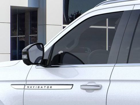 New 2026 Lincoln Navigator L Reserve AWD/4WD image 40