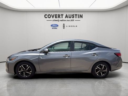 Used 2024 Nissan Sentra SV FWD image 3