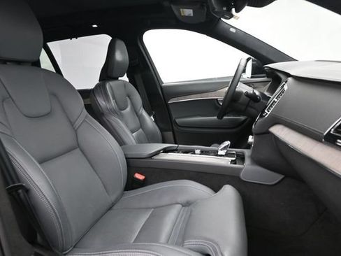 Used 2024 Volvo XC90 B6 Ultimate w/ Lounge Package AWD/4WD image 36