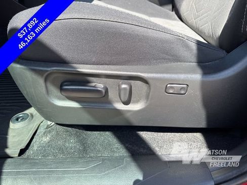Used 2022 Toyota Tacoma TRD Sport AWD/4WD image 18