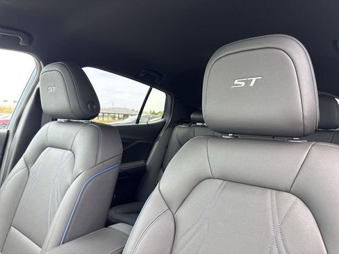 New 2026 Buick Envista Sport Touring w/ Convenience I Package FWD image 22