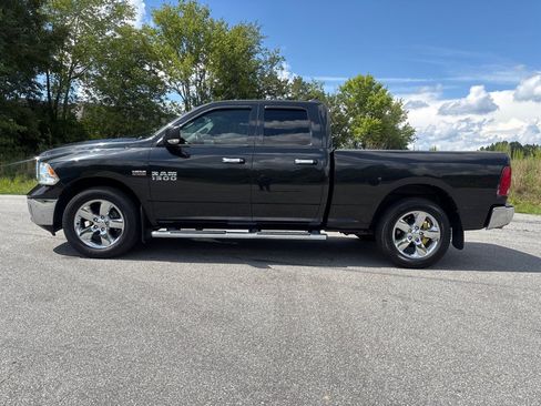 Used 2017 RAM 1500 Big Horn RWD image 2