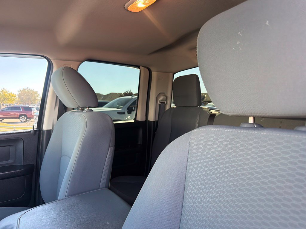 Used 2015 RAM 1500 Express RWD image 22