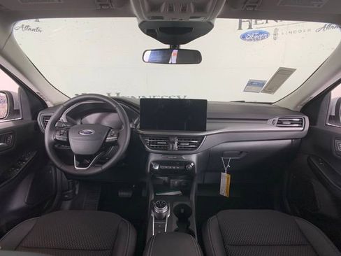 Used 2025 Ford Escape SE image 30