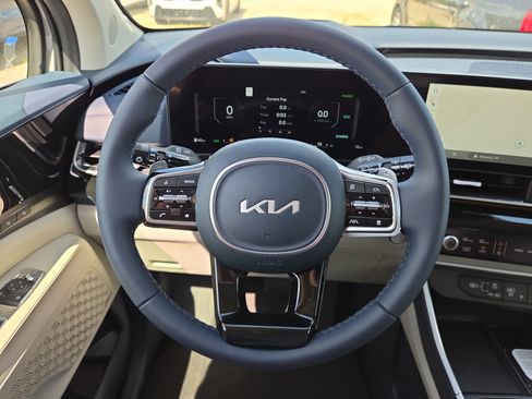 New 2026 Kia Carnival SX Prestige FWD image 12