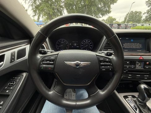 Used 2017 Genesis G80 3.8 RWD image 24