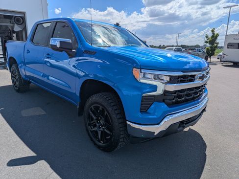 Used 2026 Chevrolet Silverado 1500 LT AWD/4WD image 3