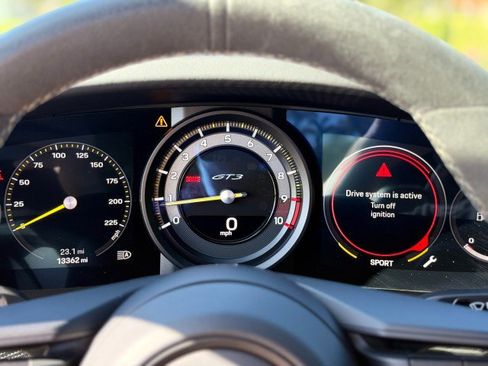 Used 2022 Porsche 911 GT3 image 23