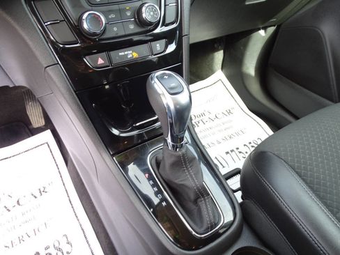 Used 2018 Buick Encore Sport Touring image 23