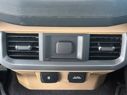 Used 2021 Ford F150 Lariat AWD/4WD image 15