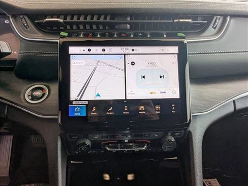 New 2025 Jeep Grand Cherokee L Limited image 11