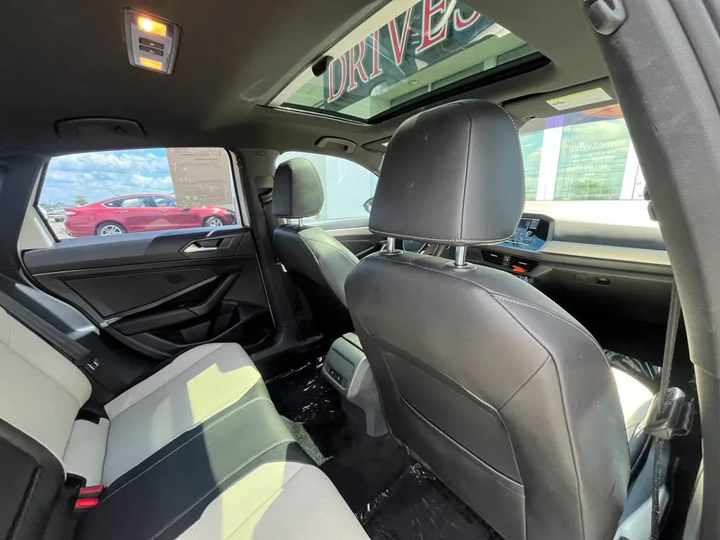 Used 2021 Volkswagen Jetta R-Line w/ R-Line Cold Weather Package FWD image 35