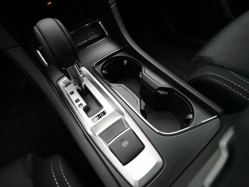 Used 2025 Subaru Ascent Premium image 17