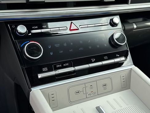 New 2026 Hyundai Santa Fe Limited FWD image 22