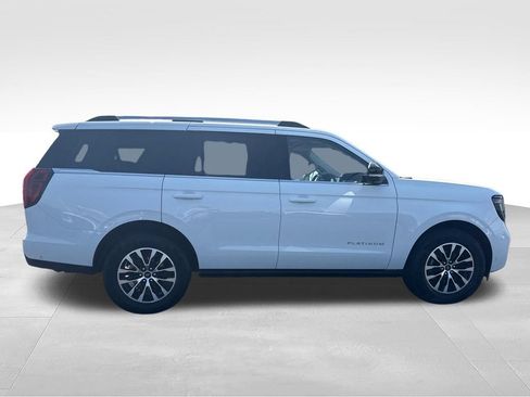 Used 2025 Ford Expedition Platinum AWD/4WD image 15