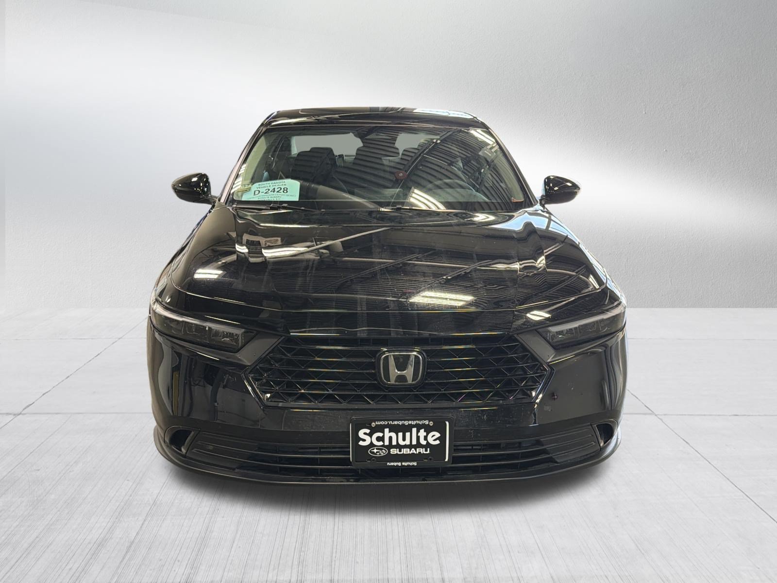 Used 2024 Honda Accord EX image 2