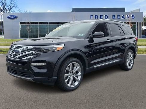 Used 2022 Ford Explorer Platinum w/ Equipment Group 601A AWD/4WD image 3