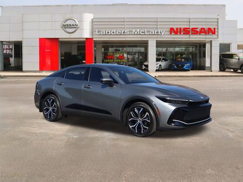 Used 2024 Toyota Crown Limited image 1