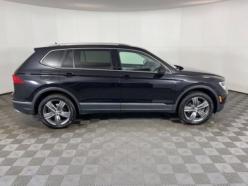 Used 2020 Volkswagen Tiguan SEL image 3