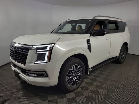 Used 2025 Nissan Armada SL w/ Captain's Chari Seat Package image 3