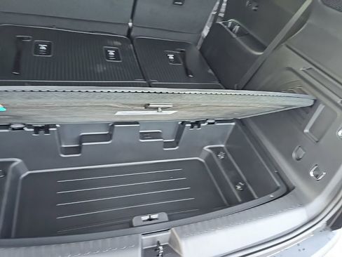 New 2026 Chevrolet Traverse LT w/ LPO, Floor Liner Package image 25