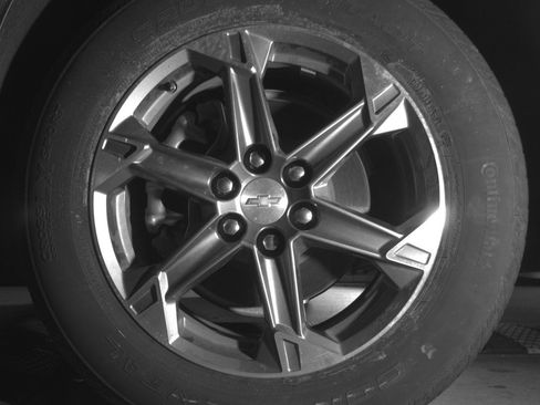 Used 2025 Chevrolet Blazer LT FWD image 12