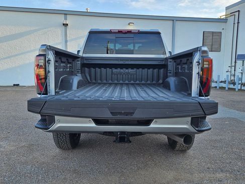 New 2026 GMC Sierra 2500 AT4 image 4