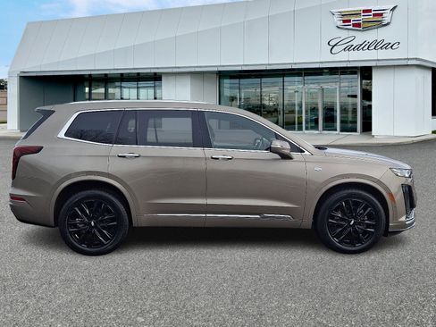 Certified 2022 Cadillac XT6 Premium Luxury w/ Technology Package image 7