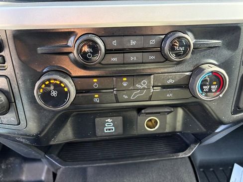 Used 2024 Ford F250 XLT image 35