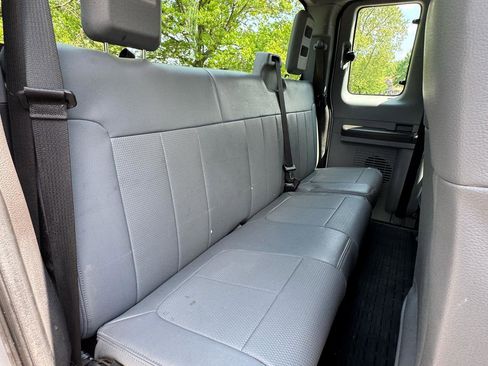 Used 2014 Ford F250 XL w/ Power Equipment Group AWD/4WD image 39