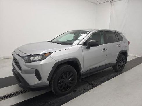 Used 2022 Toyota RAV4 LE FWD image 1
