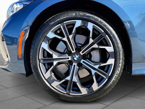 Certified 2025 BMW 330i 330i w/ Premium Package image 11