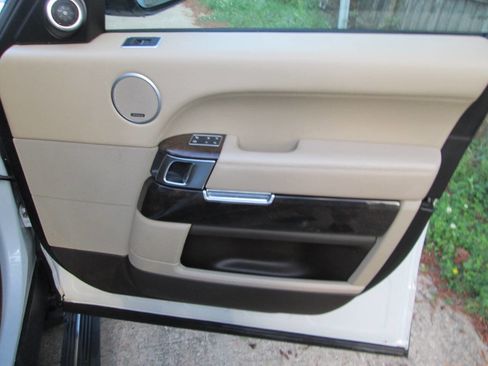 Used 2016 Land Rover Range Rover Long Wheelbase Supercharged image 16