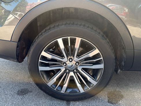 Used 2017 Ford Explorer Platinum AWD/4WD image 14