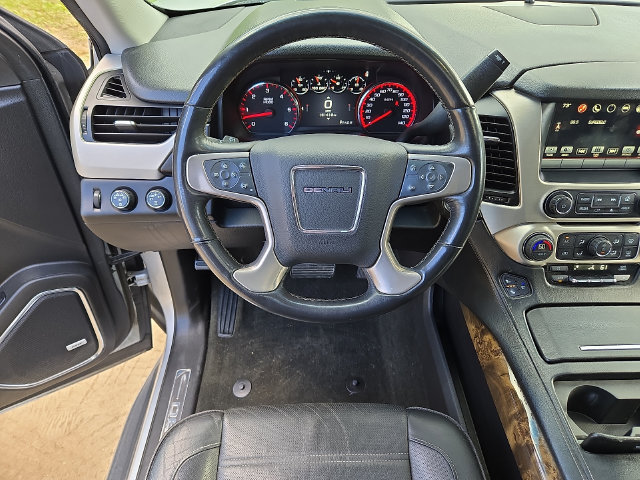 Used 2016 GMC Yukon XL Denali w/ Open Road Package AWD/4WD image 3