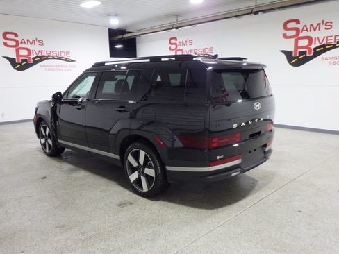 Used 2026 Hyundai Santa Fe Limited AWD/4WD image 2