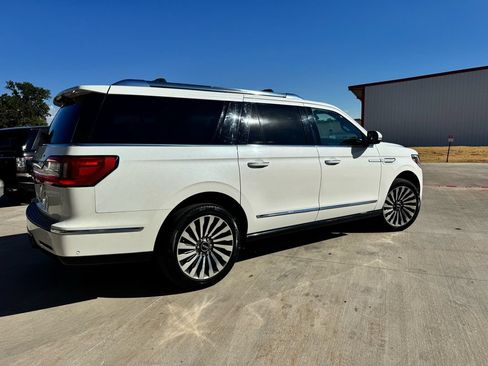 Used 2020 Lincoln Navigator L Reserve w/ Equipment Group 208A Reserve AWD/4WD image 5
