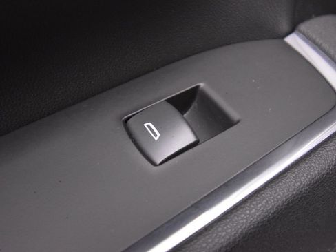 Used 2025 Chevrolet Silverado 2500 LTZ w/ LTZ Convenience Package image 14