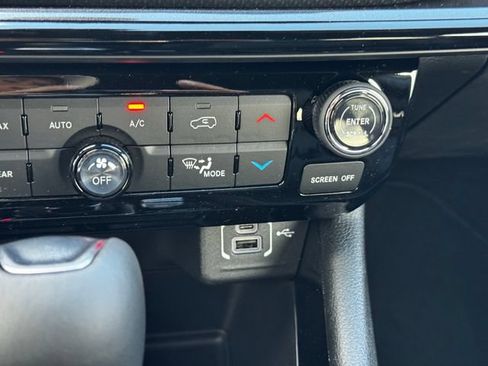 New 2026 Jeep Compass Limited AWD/4WD image 37