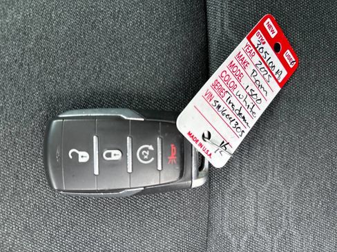 Used 2025 RAM 1500 Warlock AWD/4WD image 36