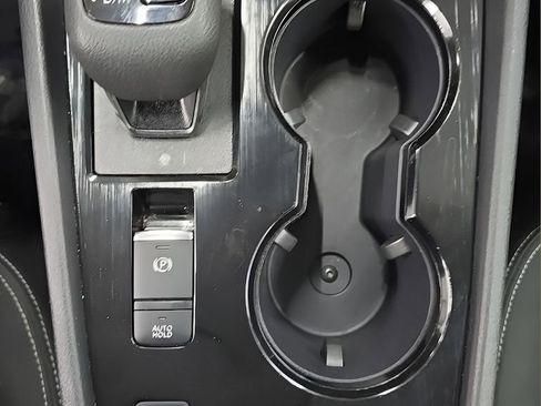 Used 2025 Nissan Rogue SV FWD image 27
