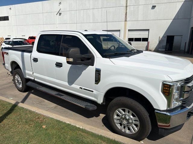 Used 2018 Ford F250 XLT w/ FX4 Off-Road Package AWD/4WD image 3