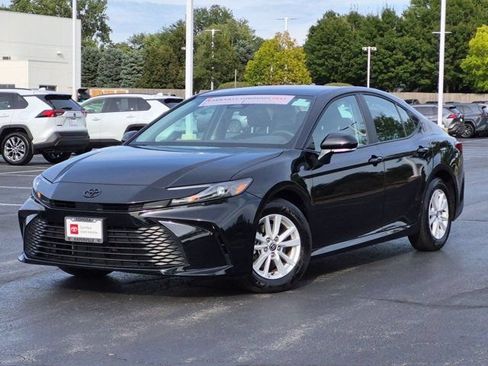 Used 2026 Toyota Camry LE FWD image 2