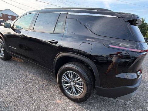 New 2026 Chevrolet Traverse LT w/ Driver Confidence Package FWD image 10