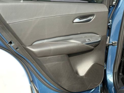 Used 2025 Cadillac XT4 Premium Luxury image 27