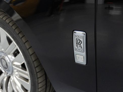 Used 2025 Rolls-Royce Ghost image 24