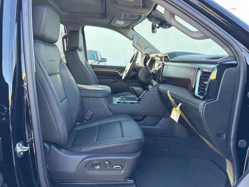 New 2026 GMC Sierra 2500 Denali w/ Denali Reserve Package image 23