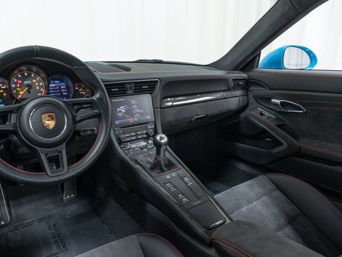 Used 2018 Porsche 911 GT3 RWD image 21