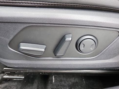 Used 2024 Kia Sportage EX image 12