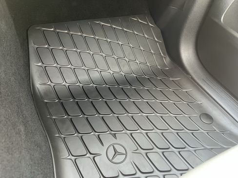 New 2026 Mercedes-Benz GLS 580 4MATIC image 17